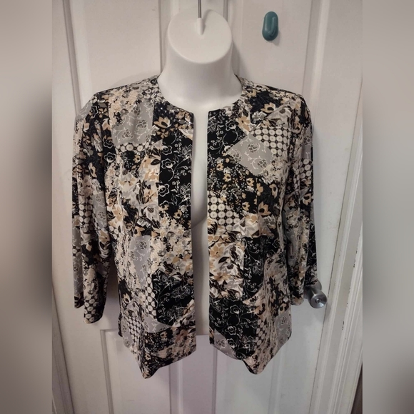 Joan Rivers Patchwork  Floral Print Blazer w/ Jewel neckline Sz L - Picture 9 of 11